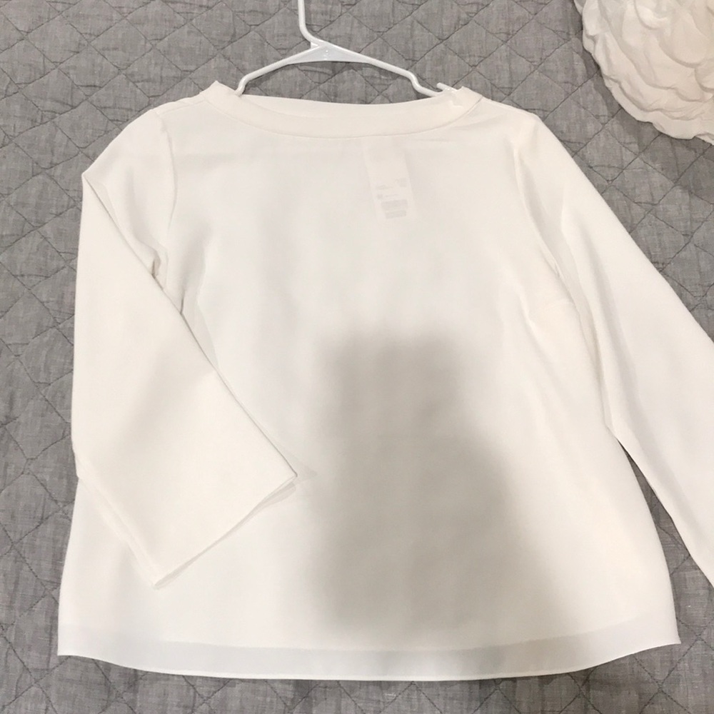 NWT Uniqlo Drape Blouse Size M